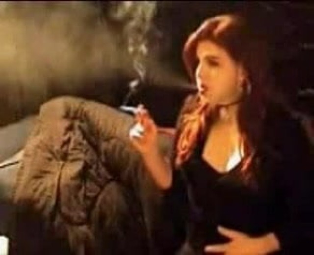 Latonya Smoke Shemale Smoking Smoking Transsexual Xxx Some Porn Hot